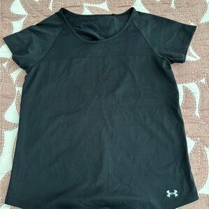 Under Armour Women's Short Sleeve Black Tee